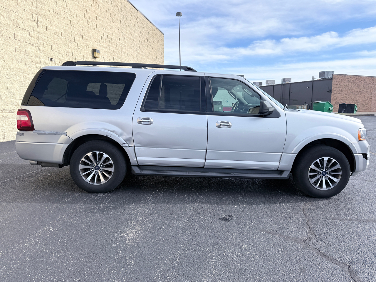 Ford Expedition EL XLT 4WD 2016