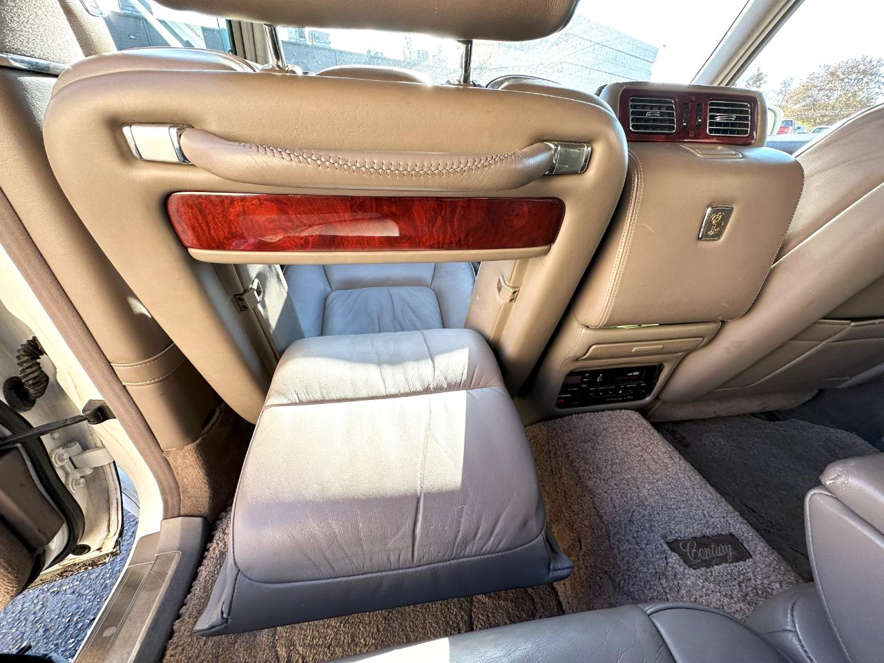 Toyota Century  1998