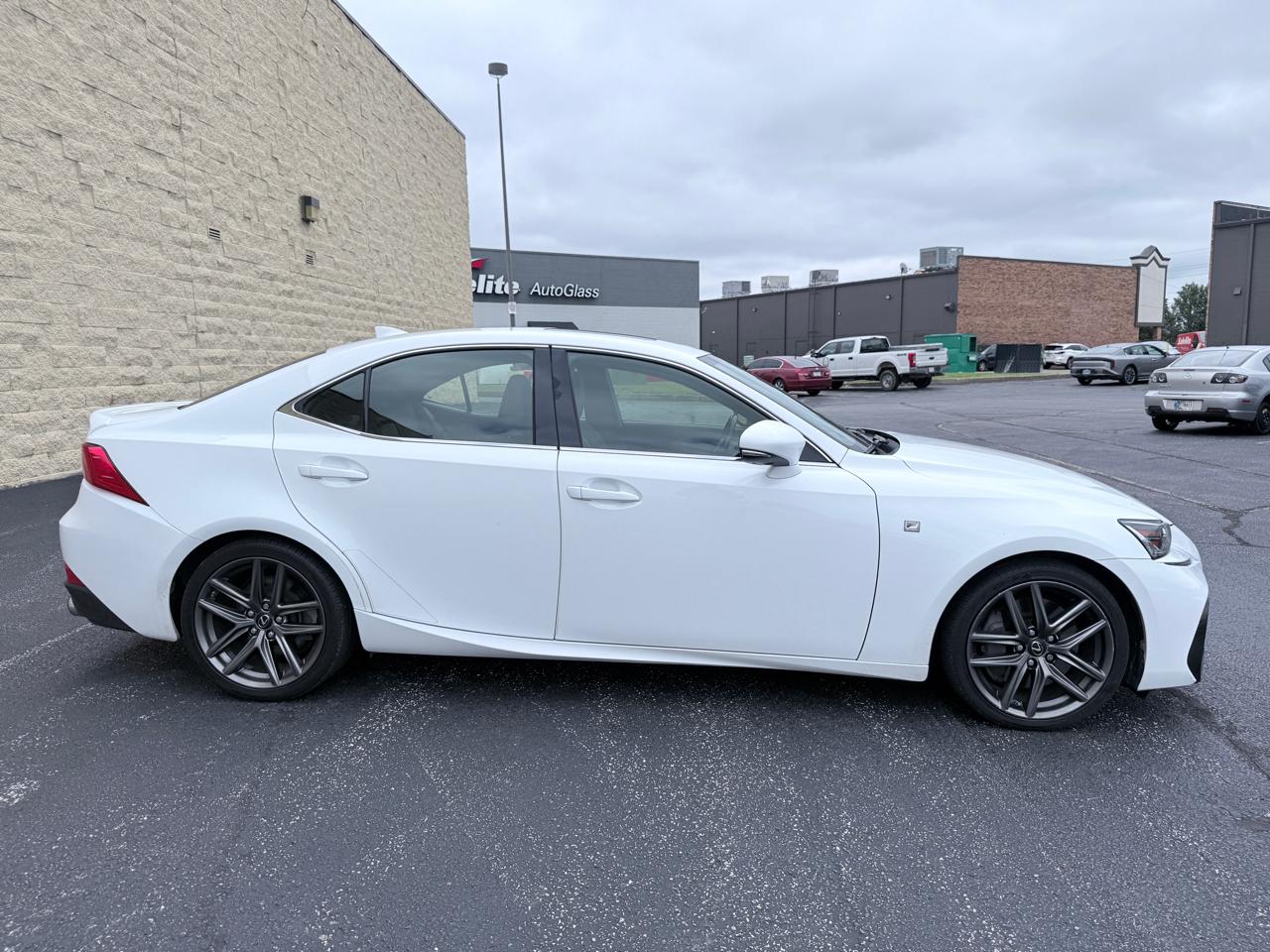 Lexus IS 300 AWD 2017
