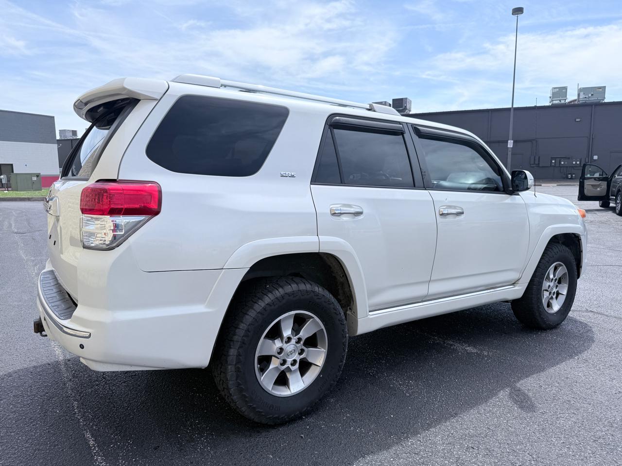 Toyota 4Runner SR5 4WD 2012
