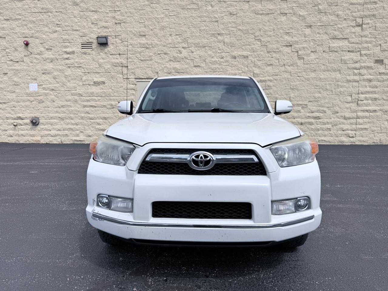 Toyota 4Runner SR5 4WD 2012