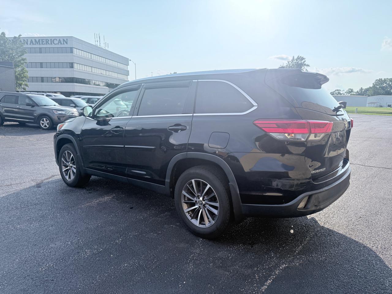 Toyota Highlander XLE AWD V6 2019