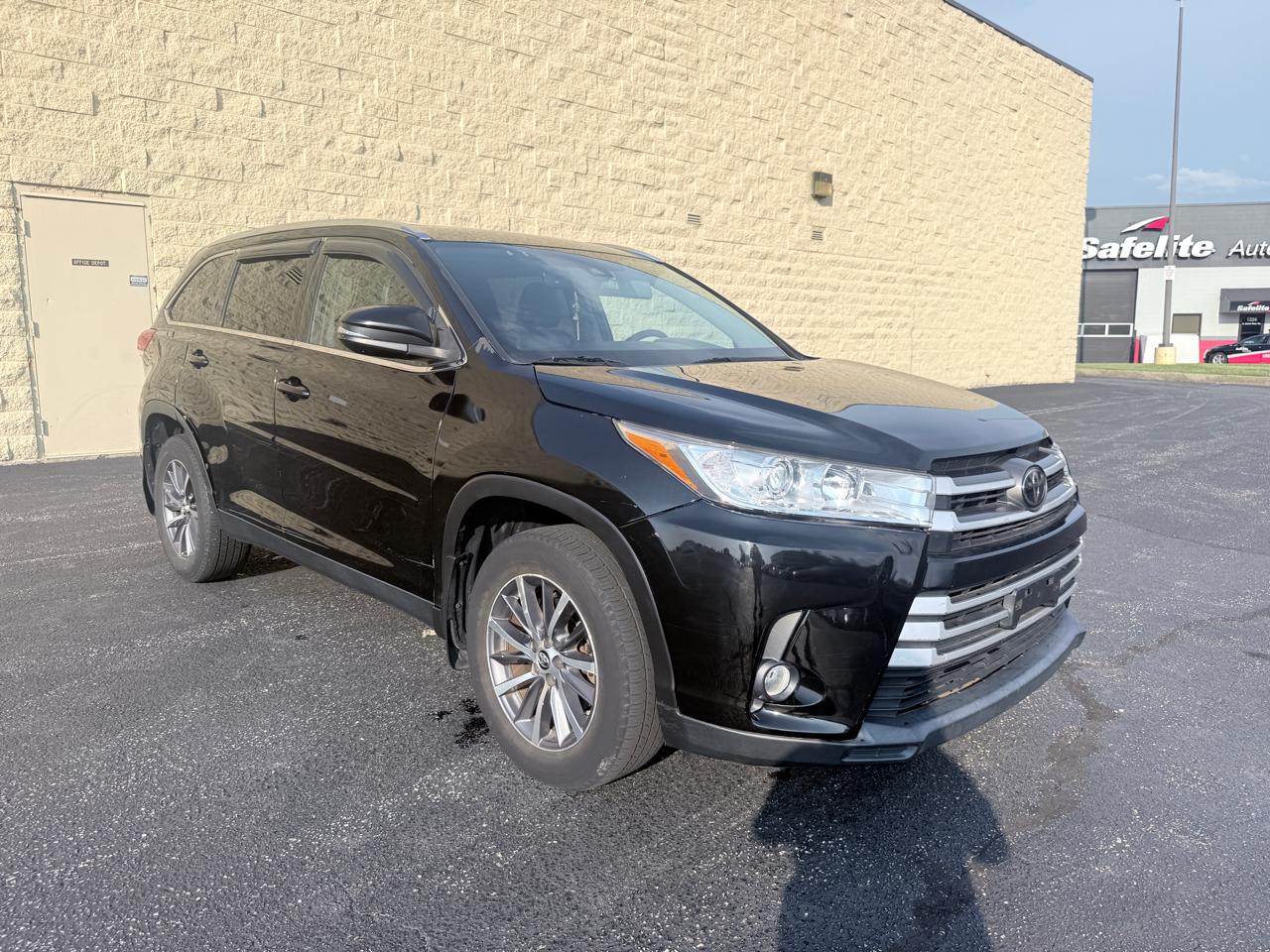 Toyota Highlander XLE AWD V6 2019