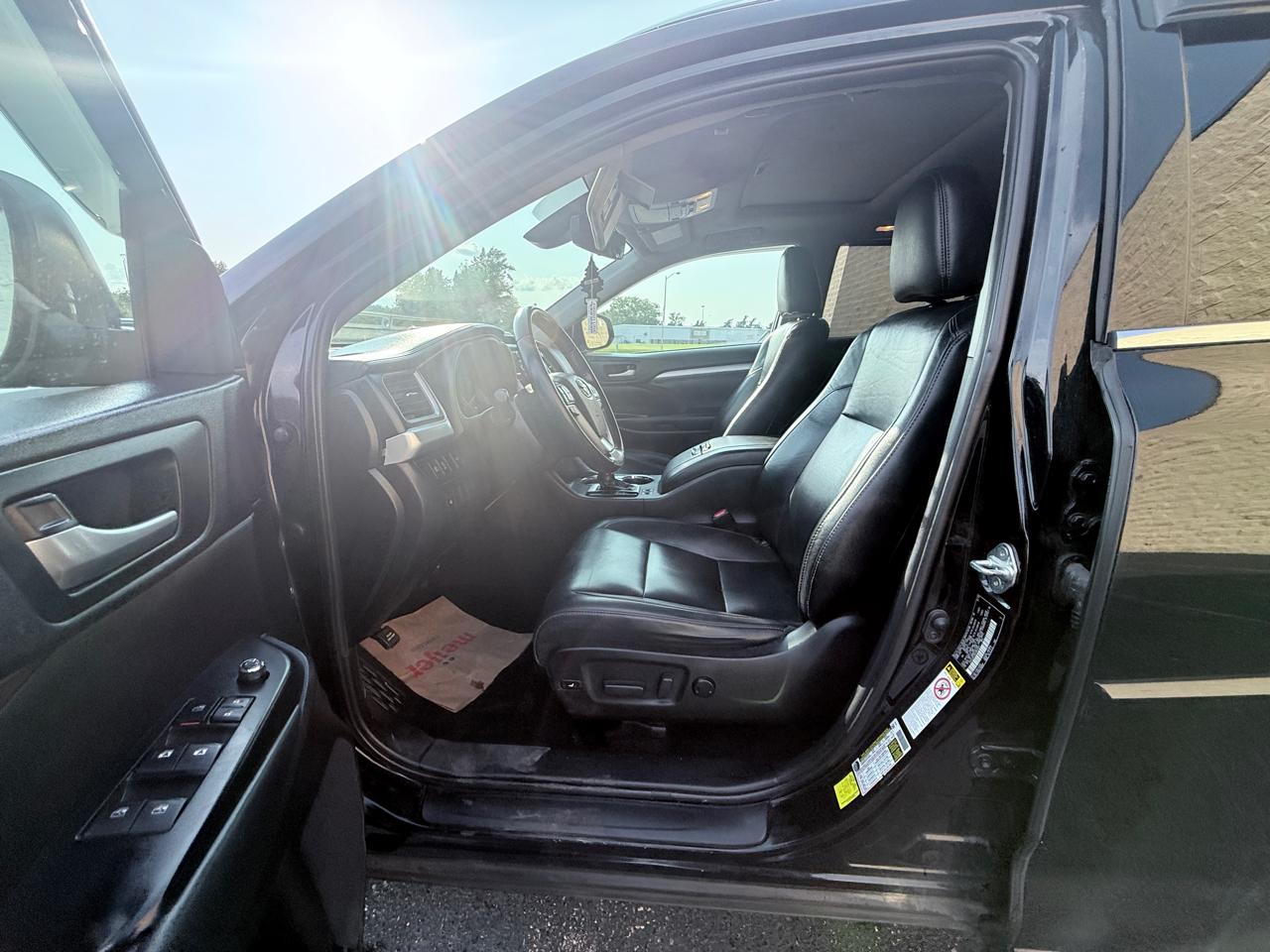 Toyota Highlander XLE AWD V6 2019