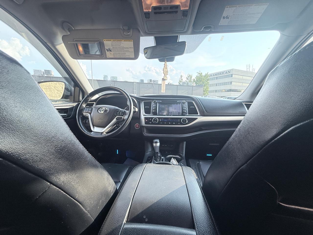 Toyota Highlander XLE AWD V6 2019