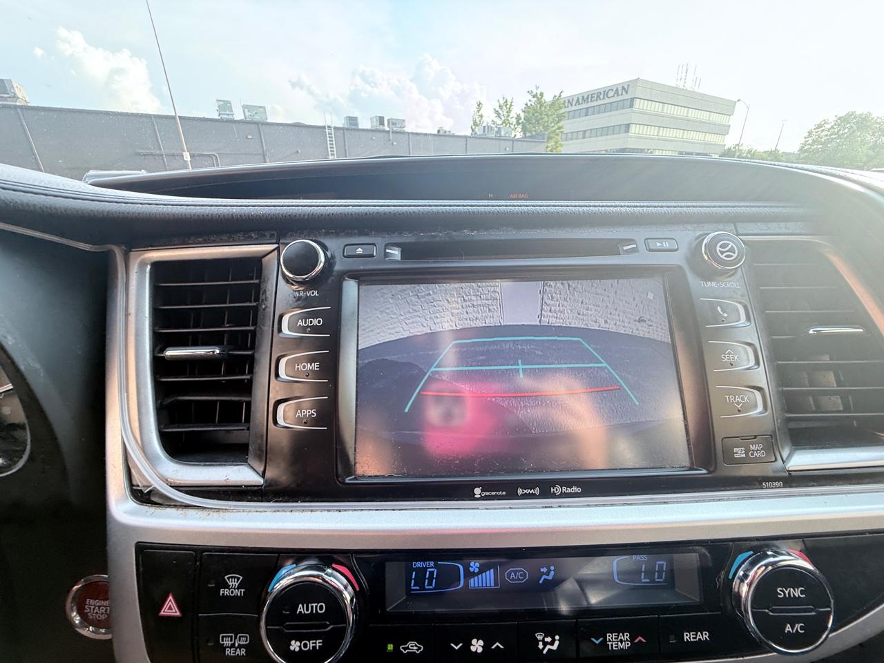 Toyota Highlander XLE AWD V6 2019