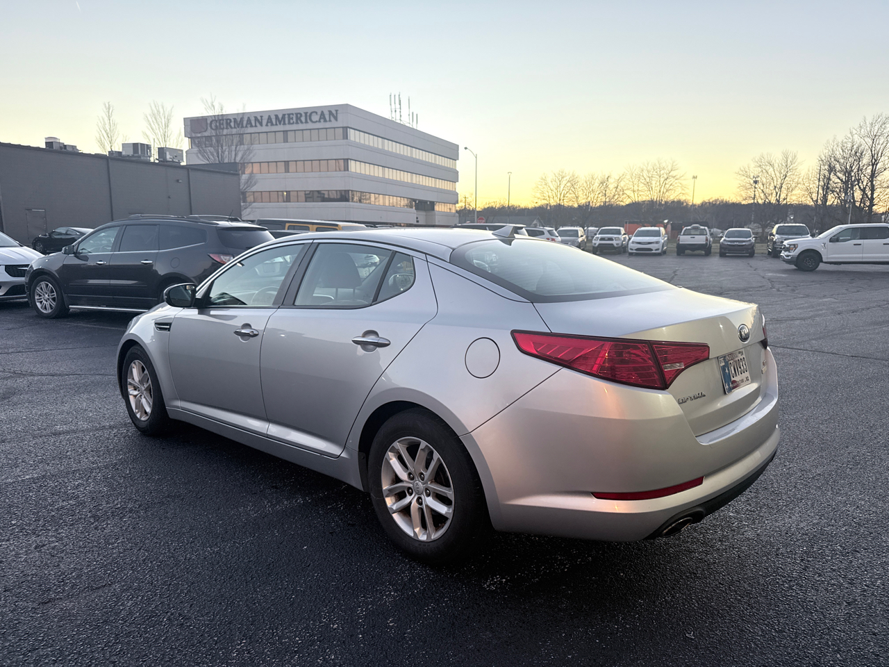 Kia Optima LX MT 2013