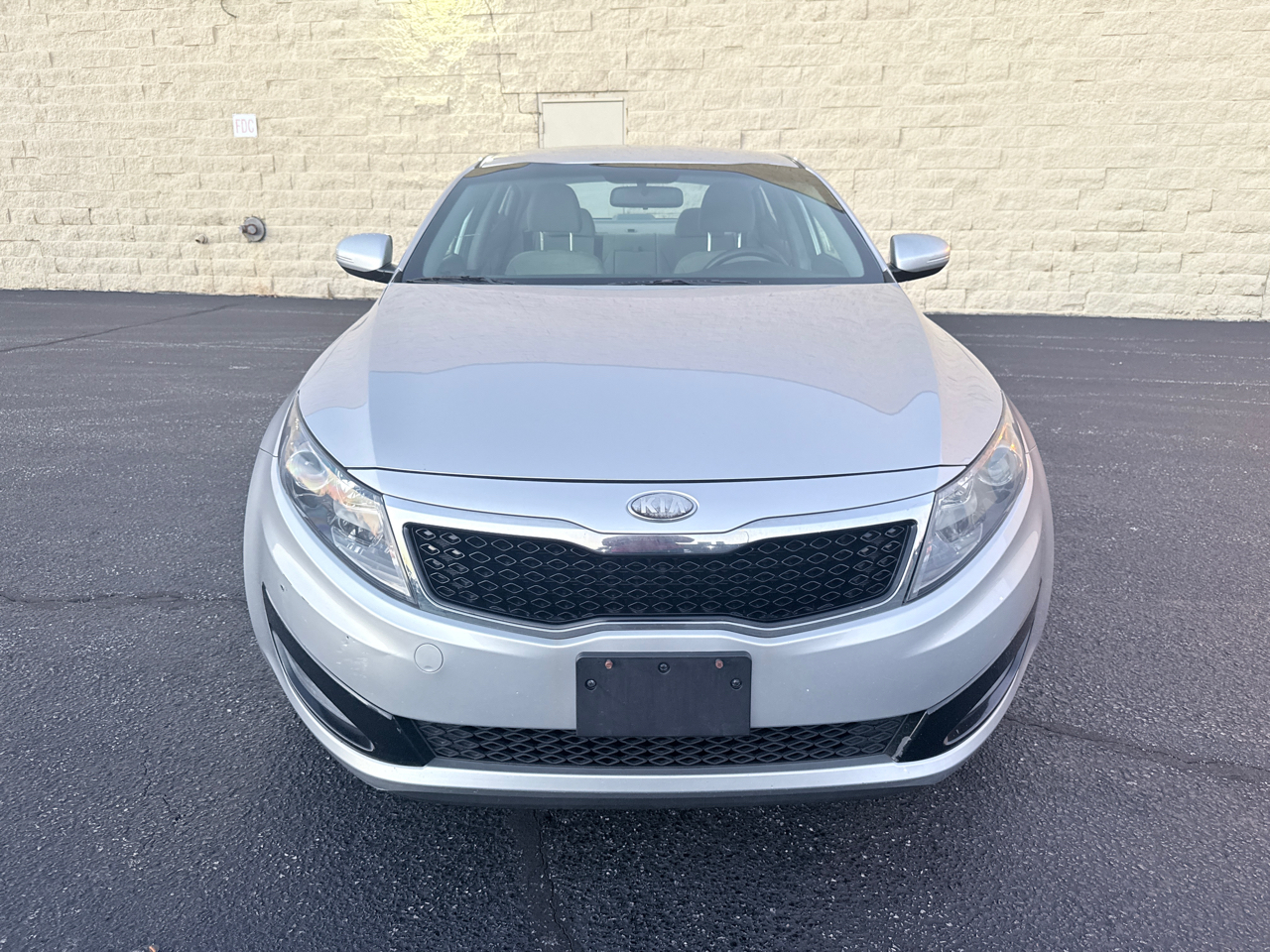 Kia Optima LX MT 2013