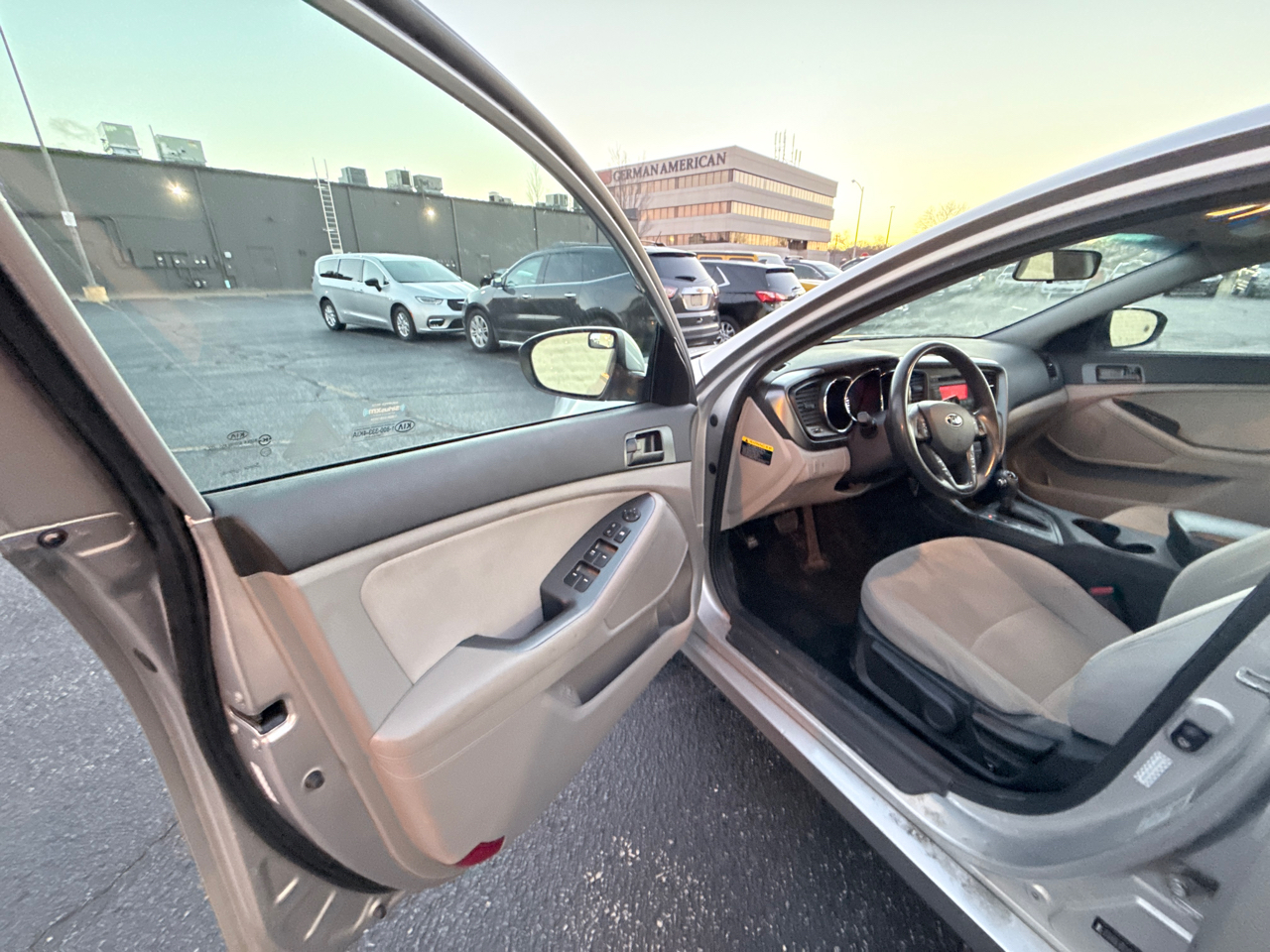 Kia Optima LX MT 2013