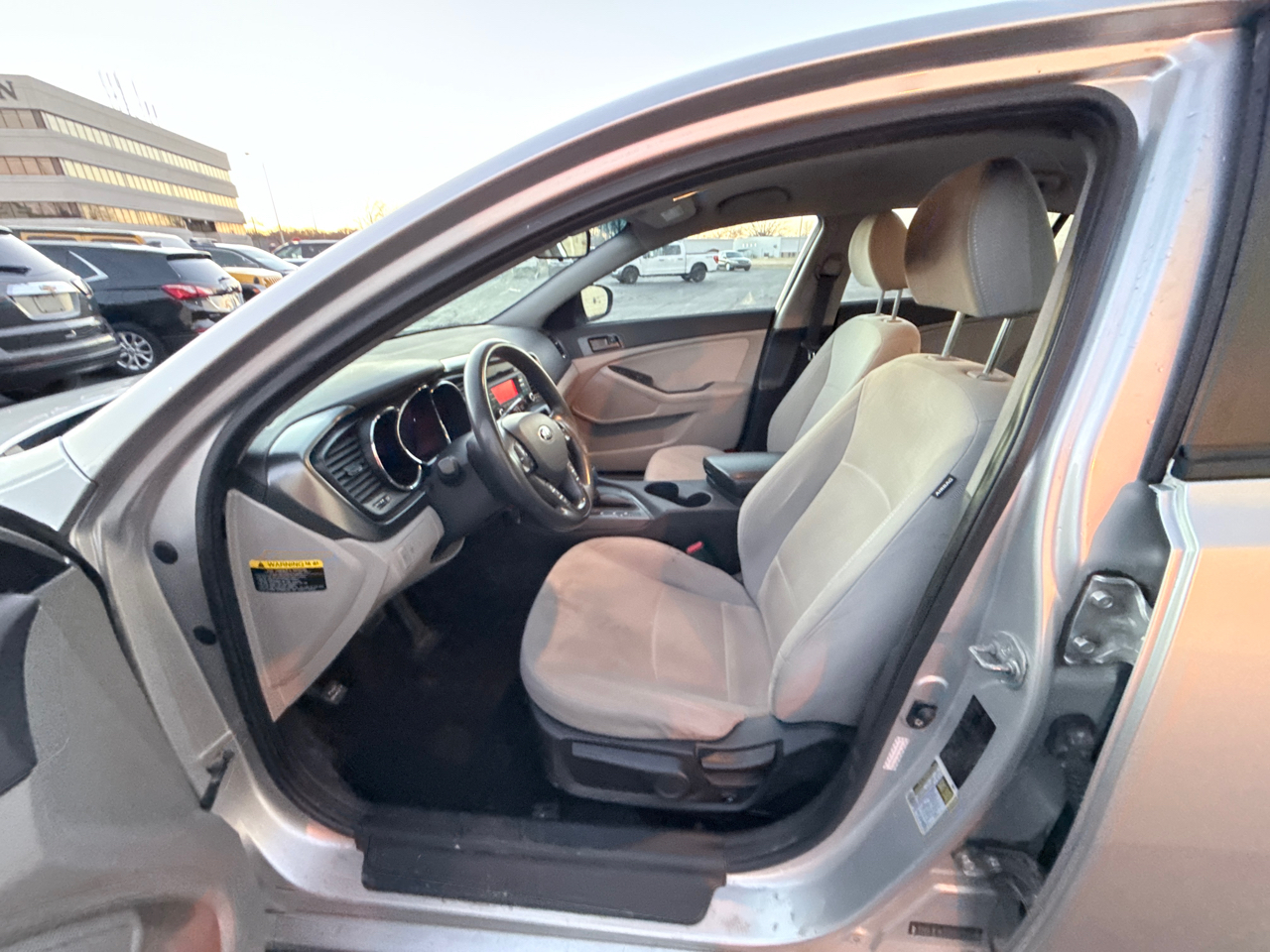 Kia Optima LX MT 2013