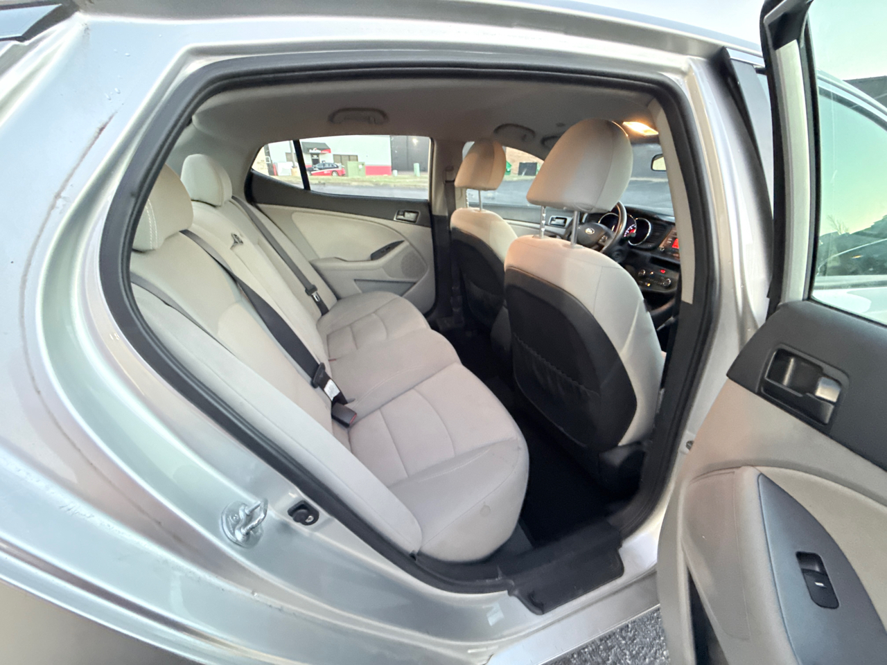 Kia Optima LX MT 2013