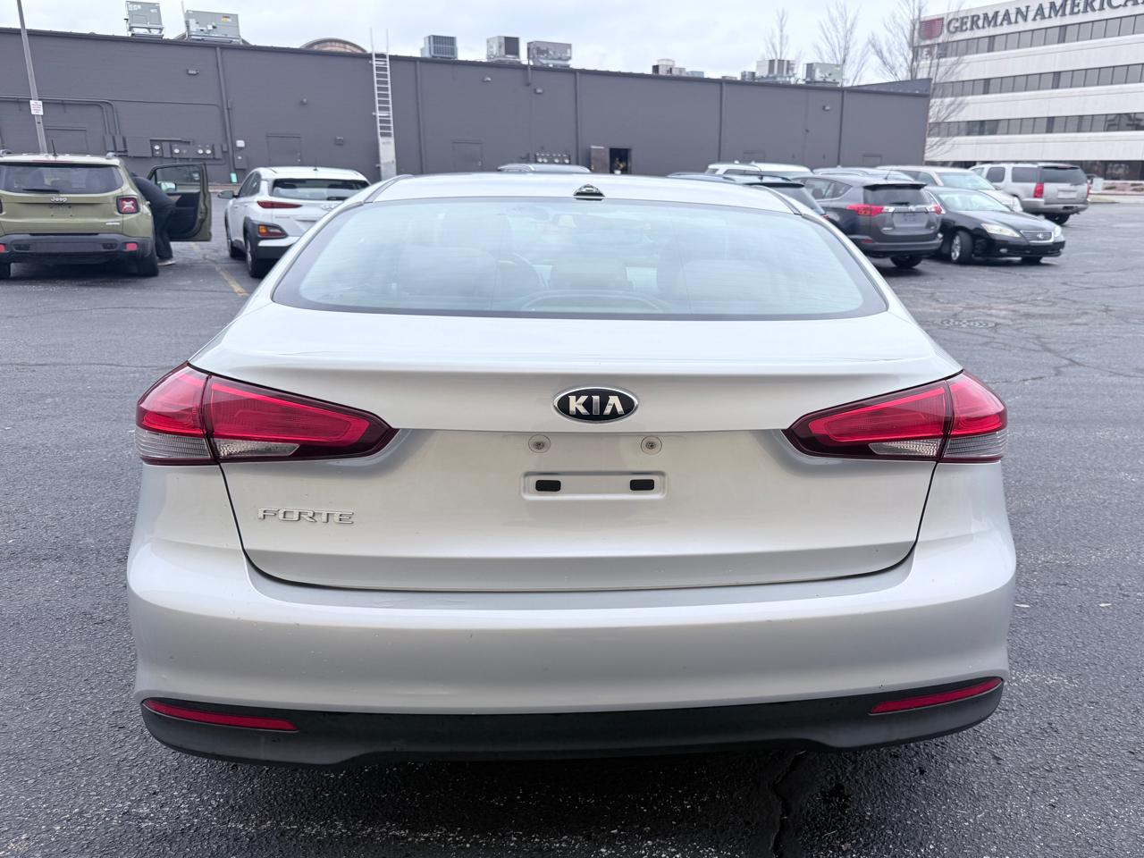 Kia Forte LX 6A 2017