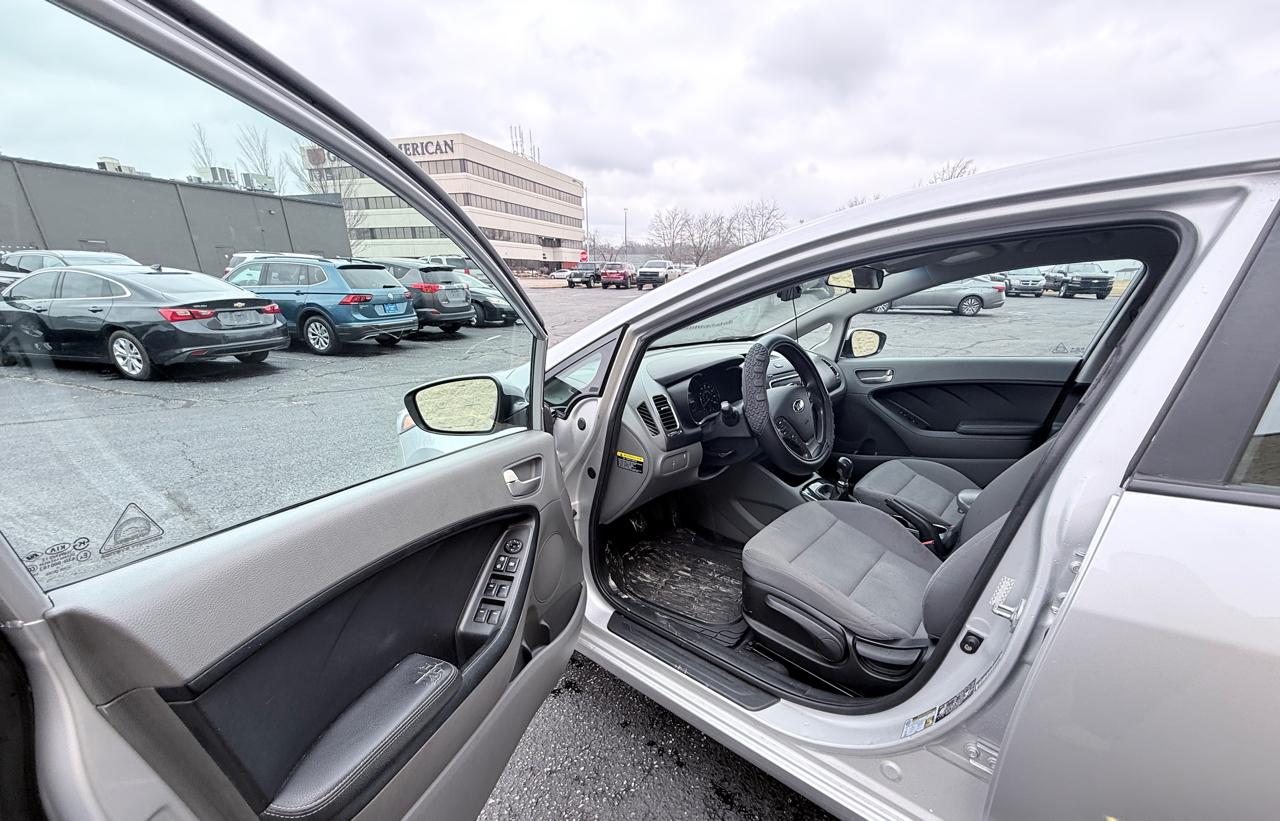 Kia Forte LX 6A 2017