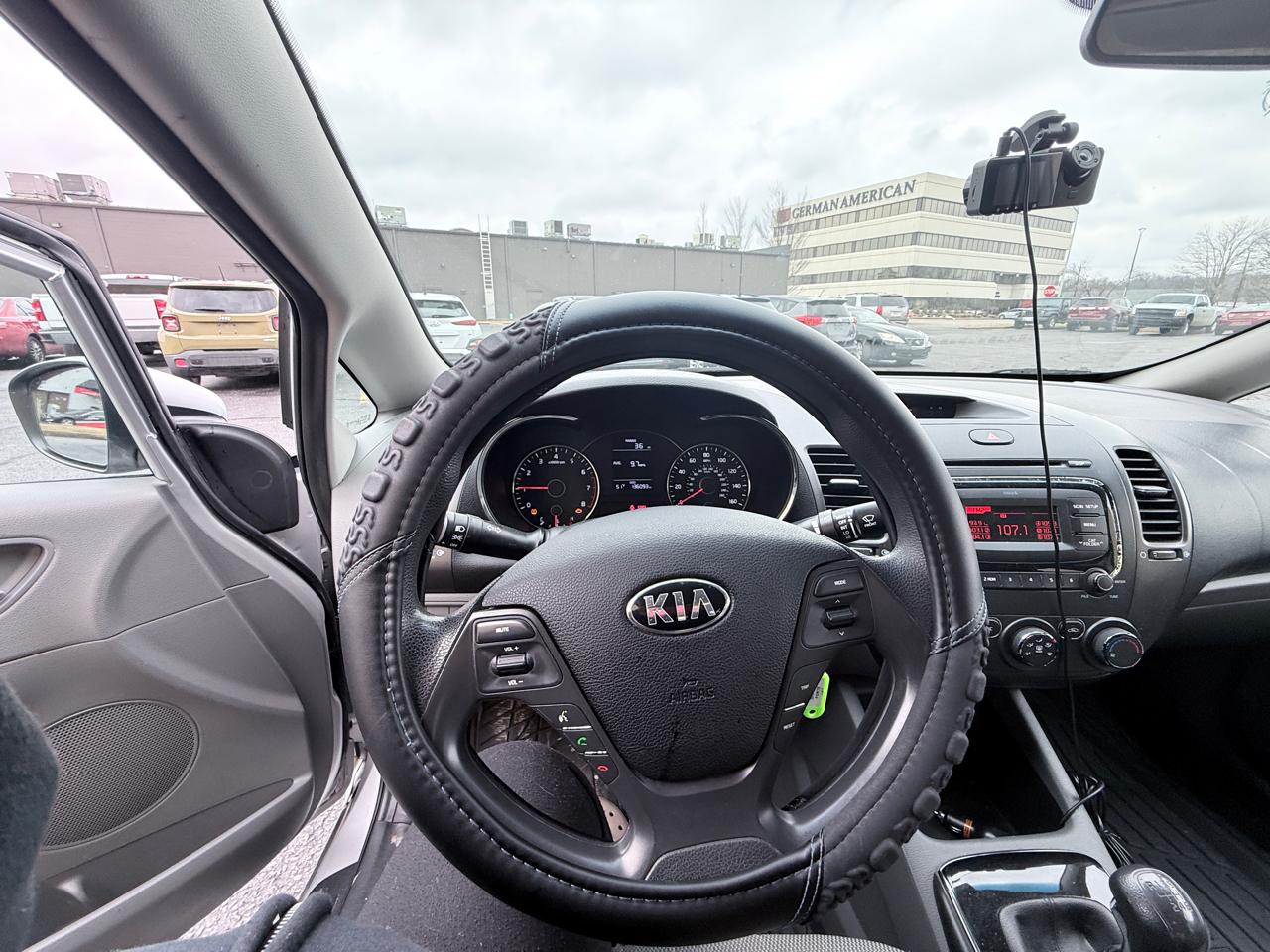 Kia Forte LX 6A 2017