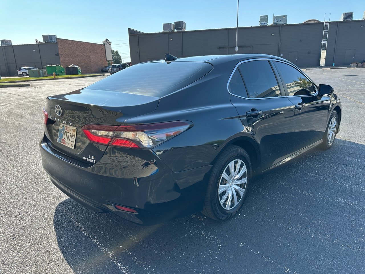 2021 Toyota Camry Hybrid LE photo 4
