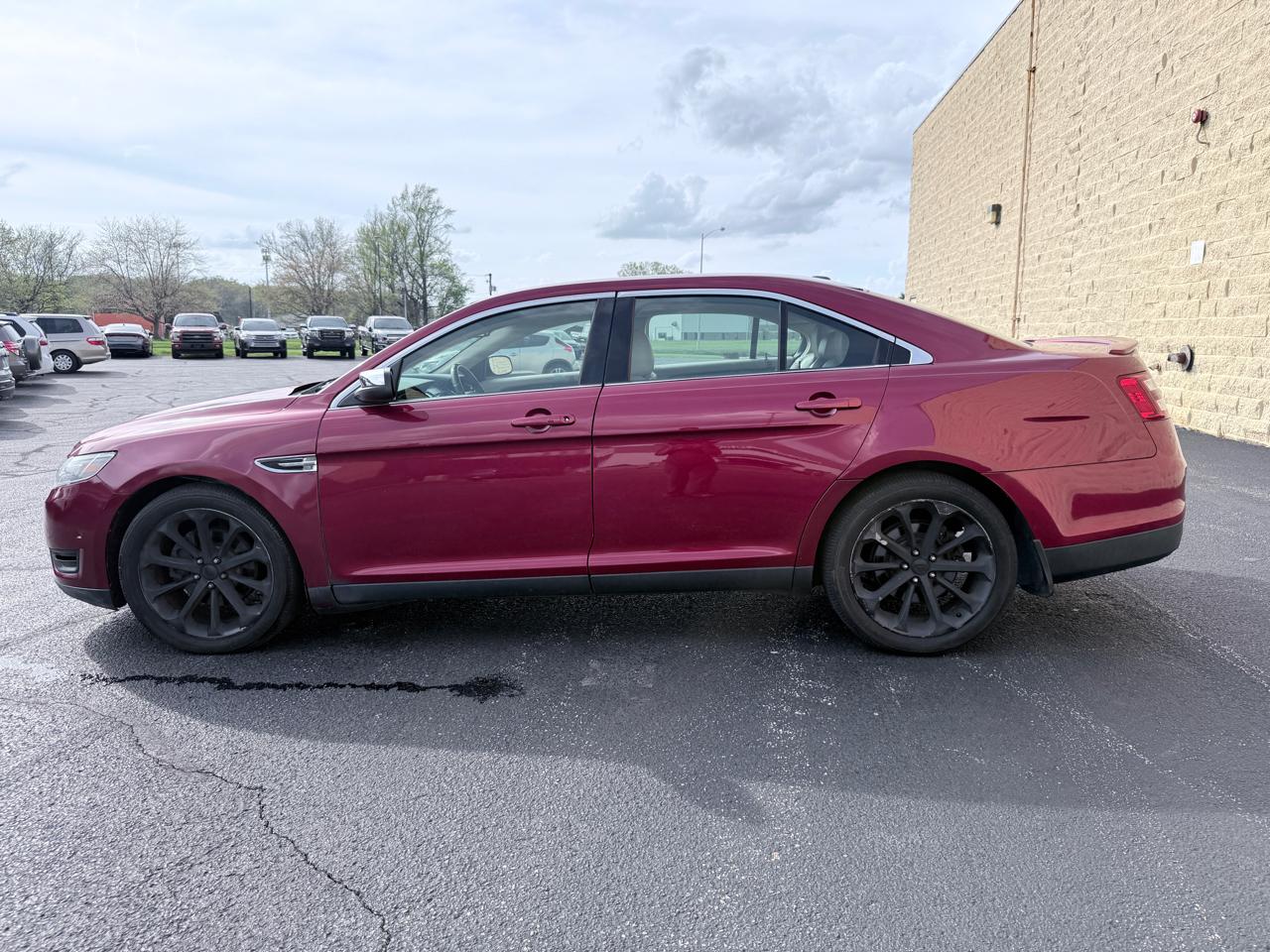 Ford Taurus Limited AWD 2016