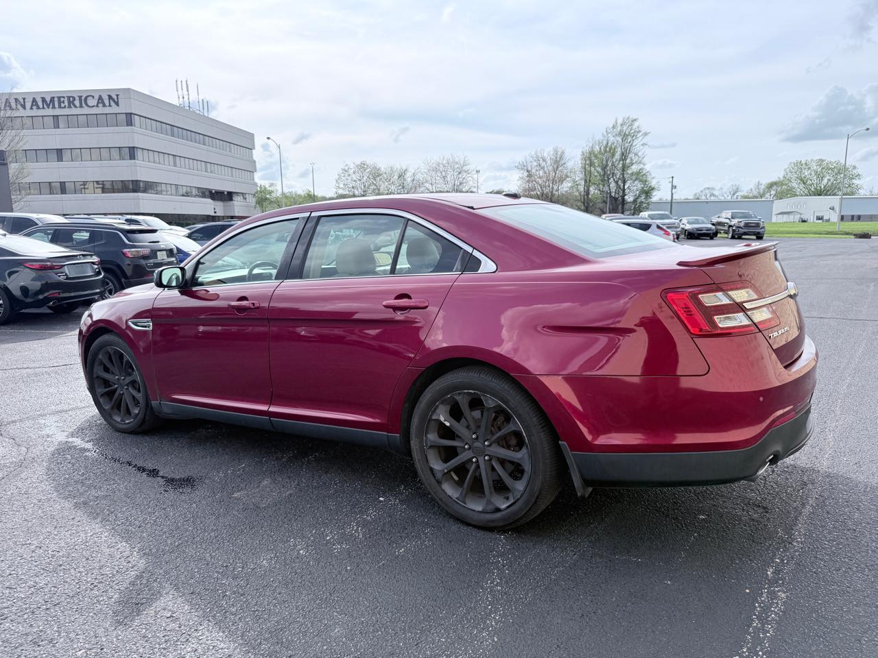 Ford Taurus Limited AWD 2016