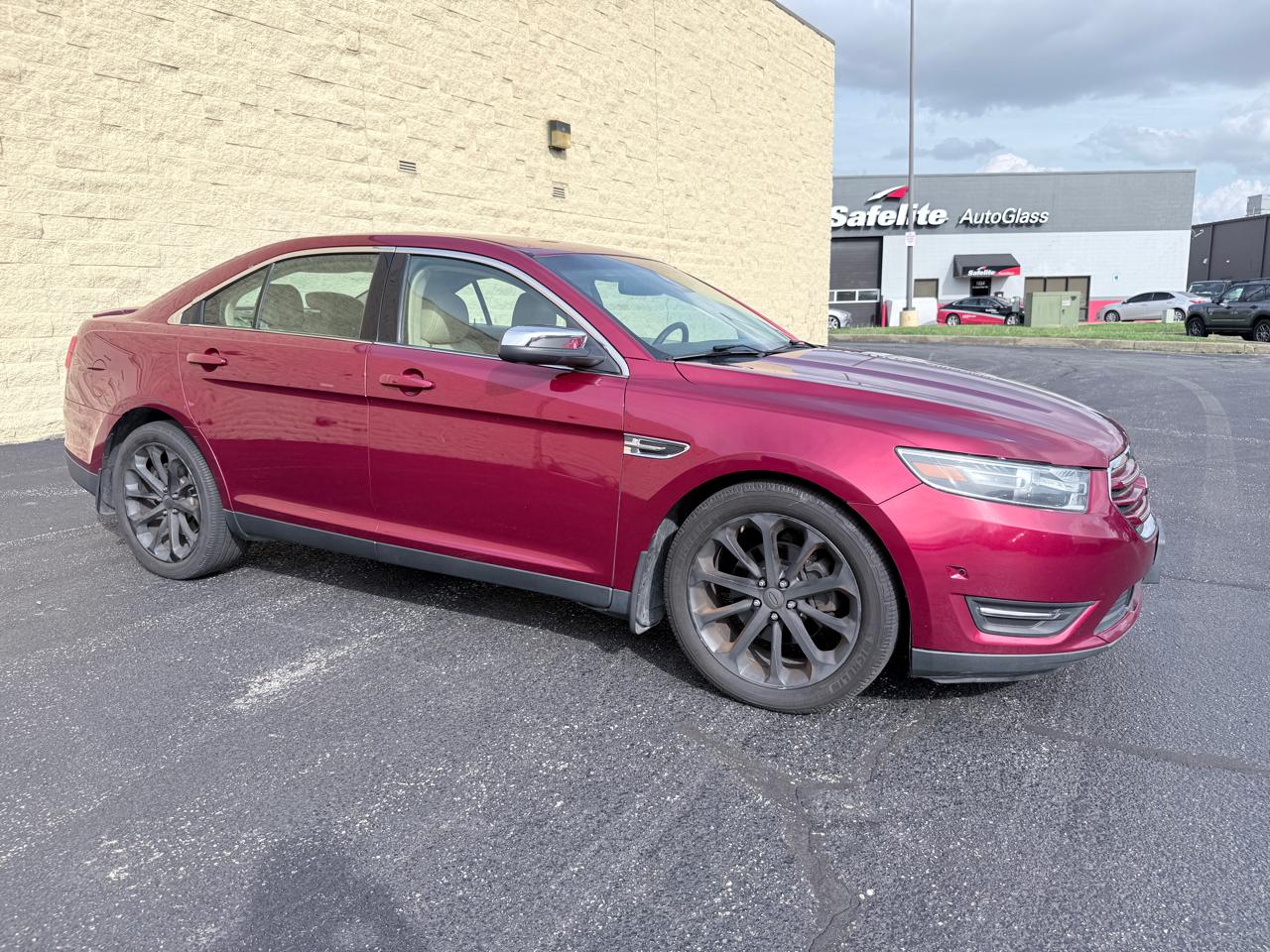 Ford Taurus Limited AWD 2016