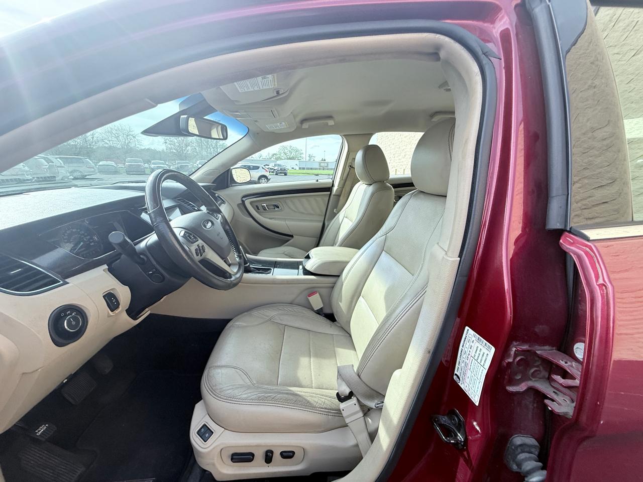 Ford Taurus Limited AWD 2016