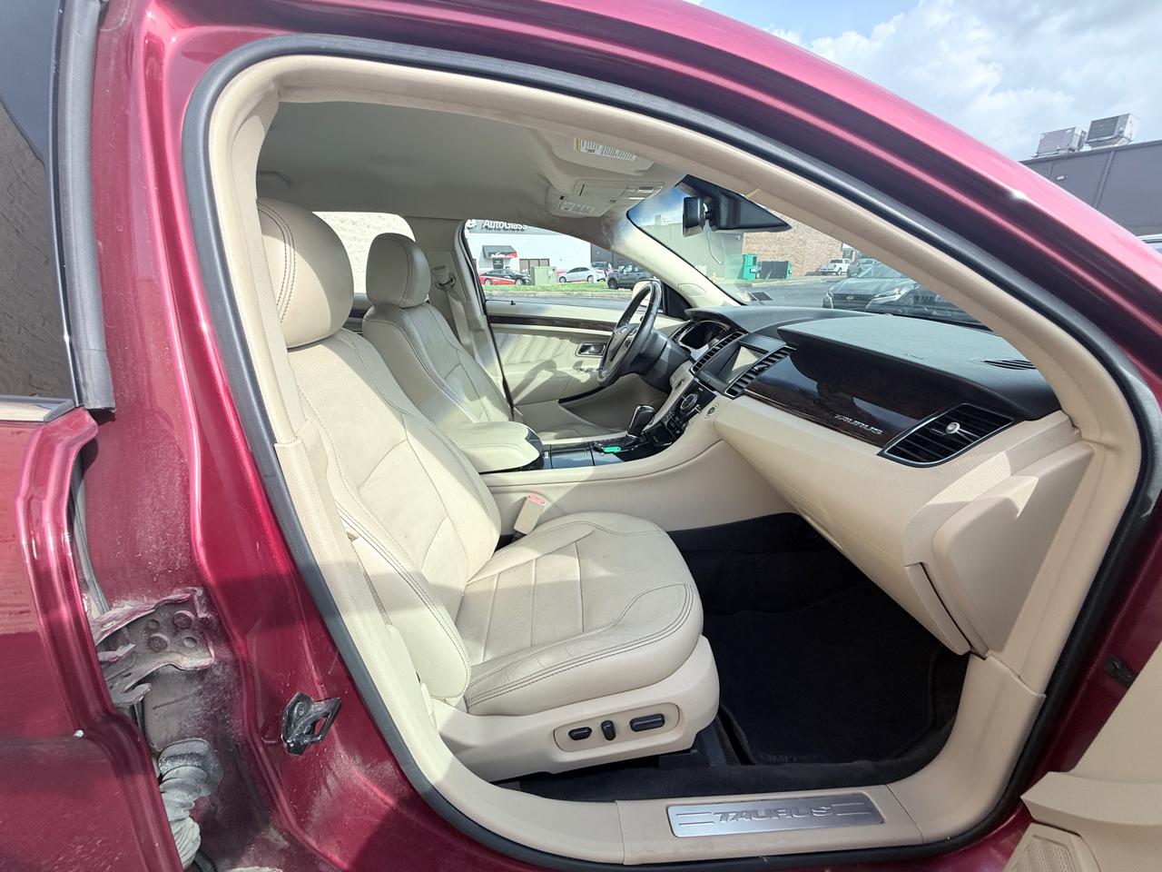 Ford Taurus Limited AWD 2016