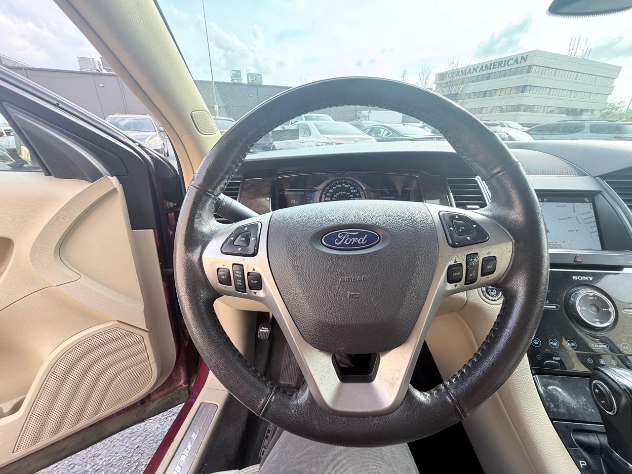 Ford Taurus Limited AWD 2016