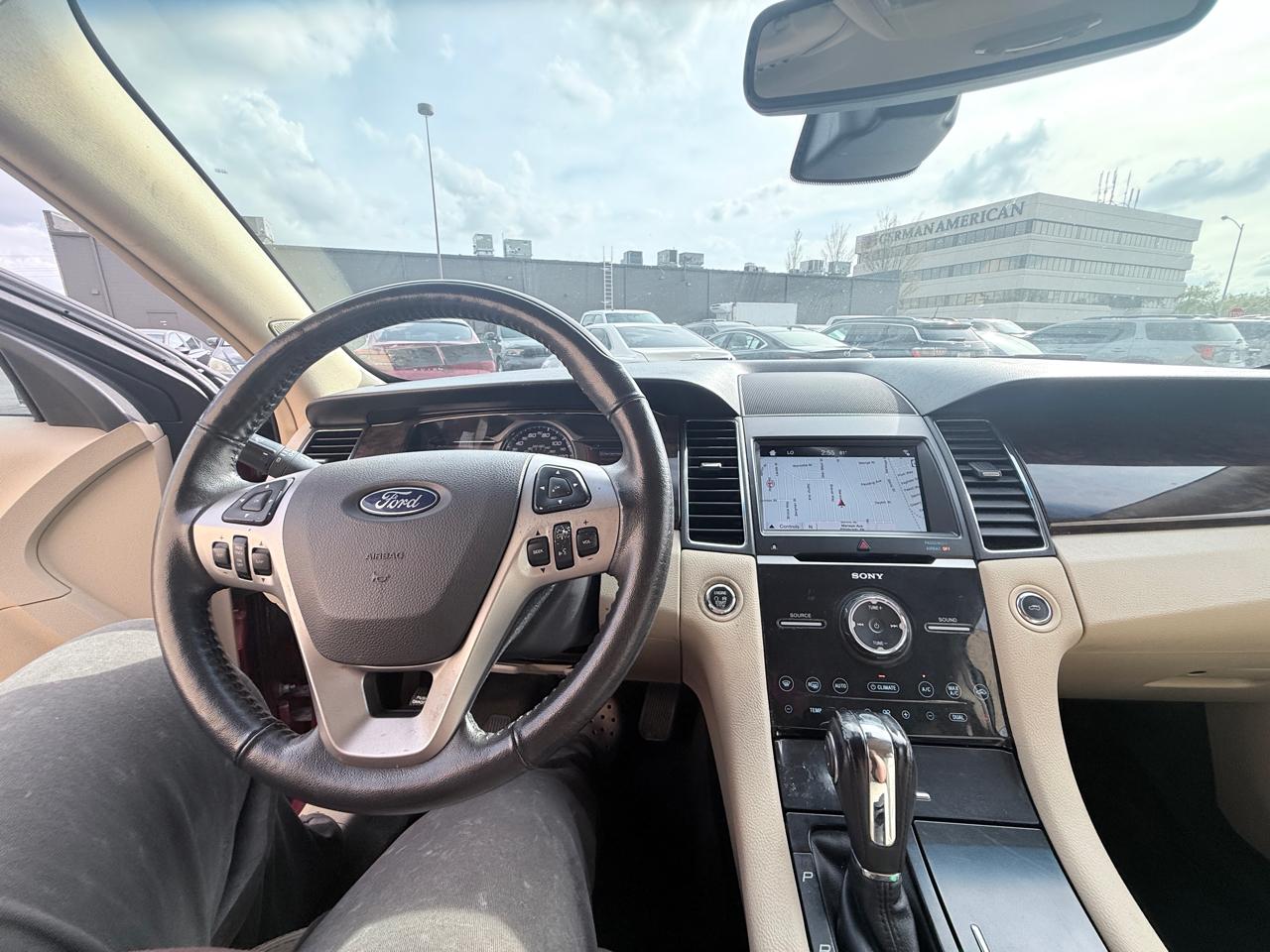 Ford Taurus Limited AWD 2016