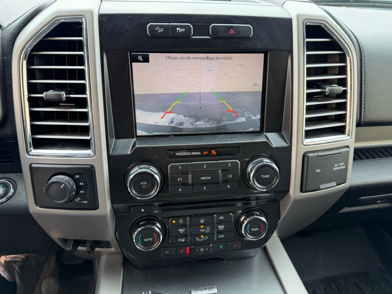 Ford F-150 Lariat 2015