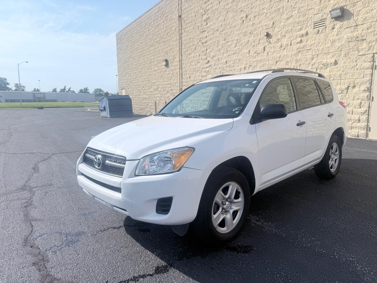 Toyota RAV4 Base I4 4WD 2012