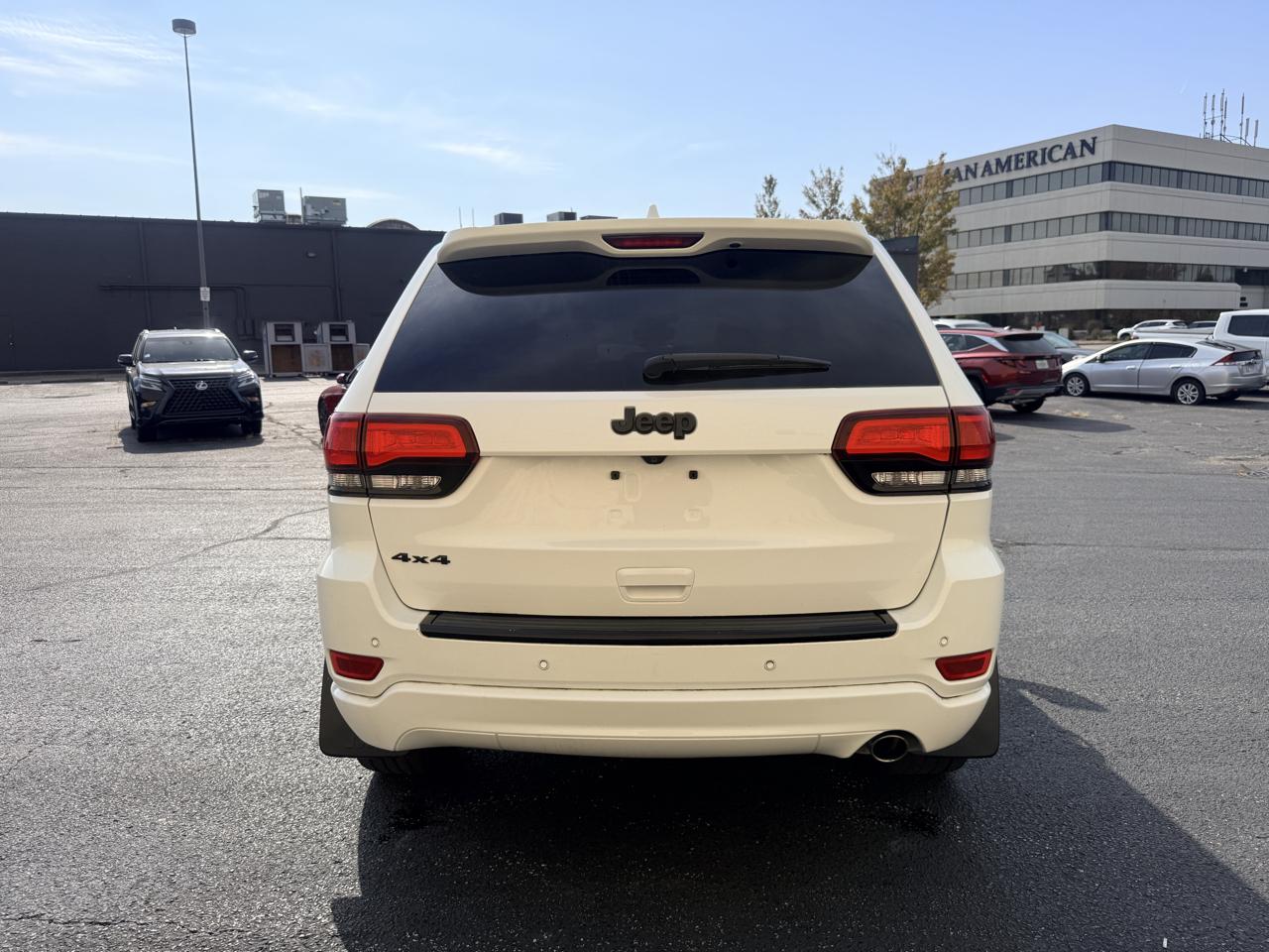 Jeep Grand Cherokee Laredo 4WD 2018