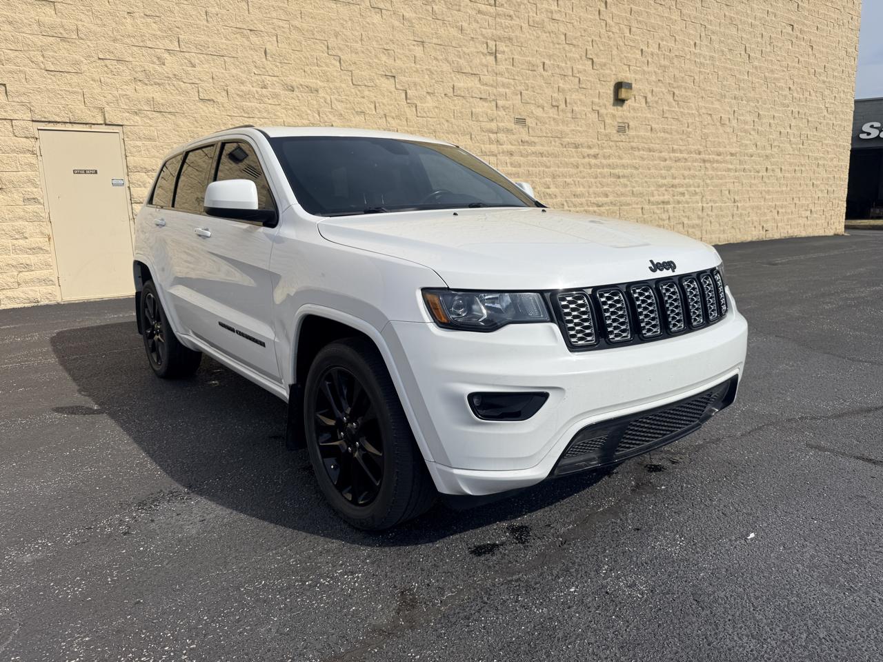 Jeep Grand Cherokee Laredo 4WD 2018