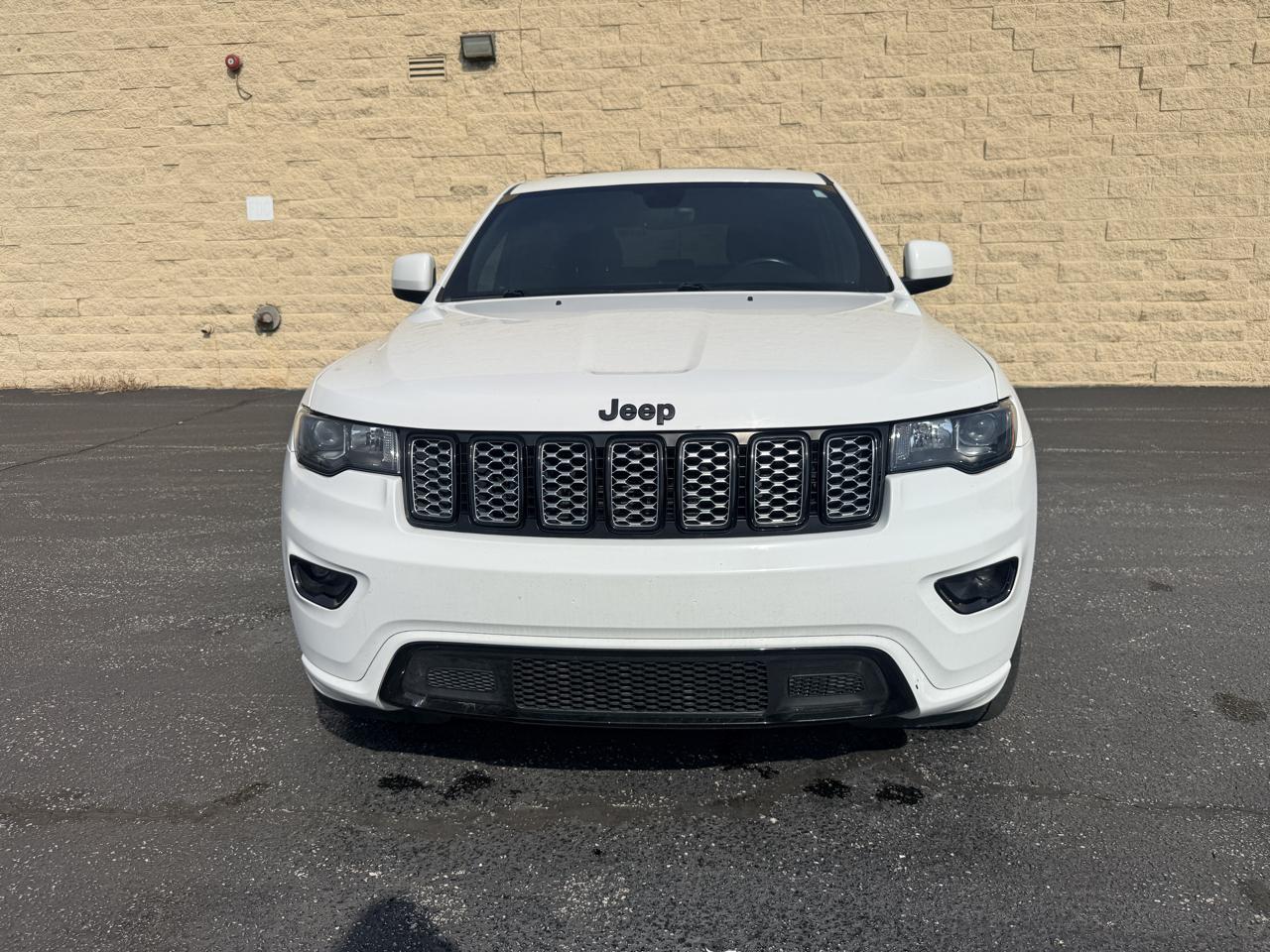 Jeep Grand Cherokee Laredo 4WD 2018