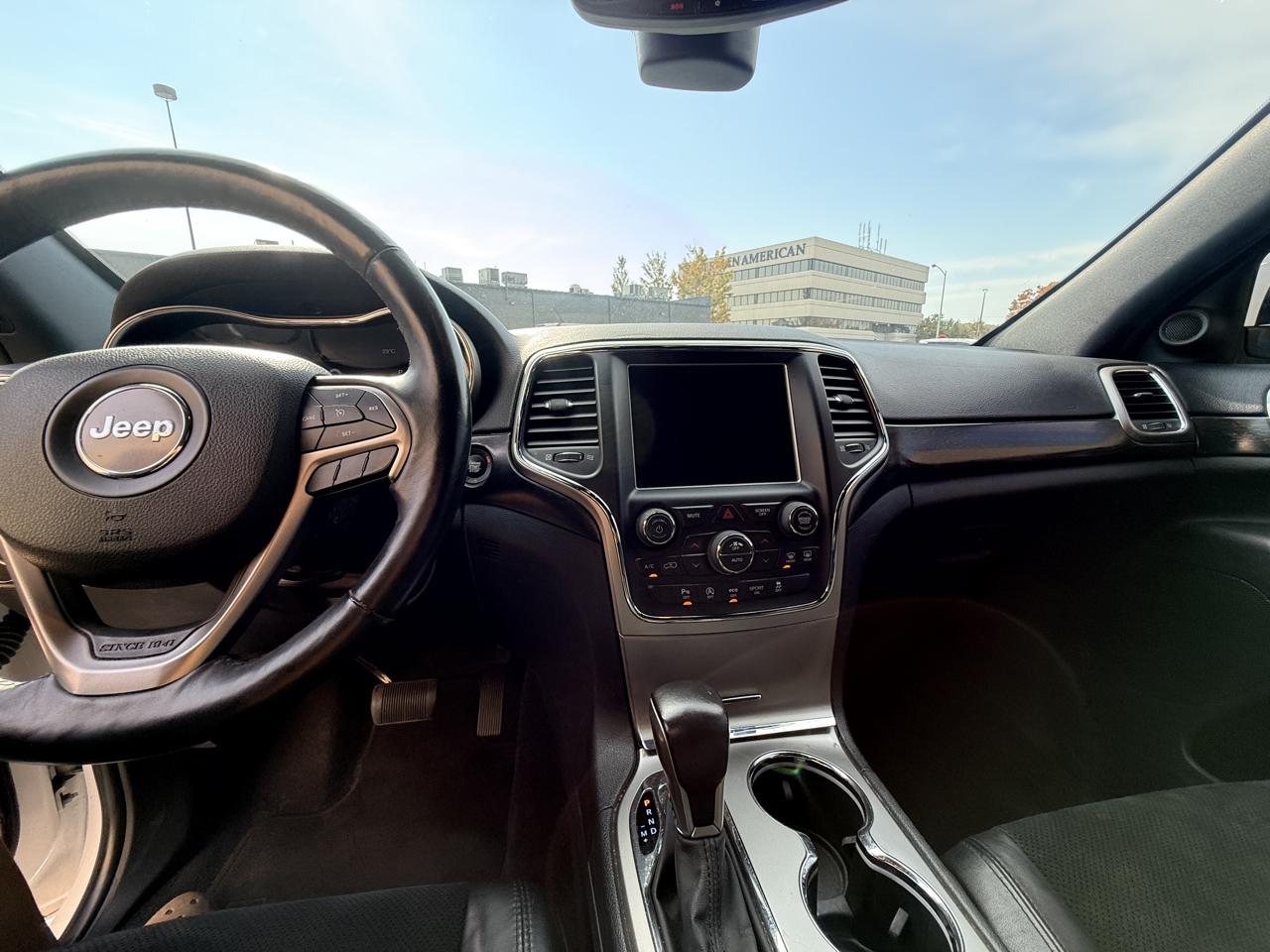Jeep Grand Cherokee Laredo 4WD 2018