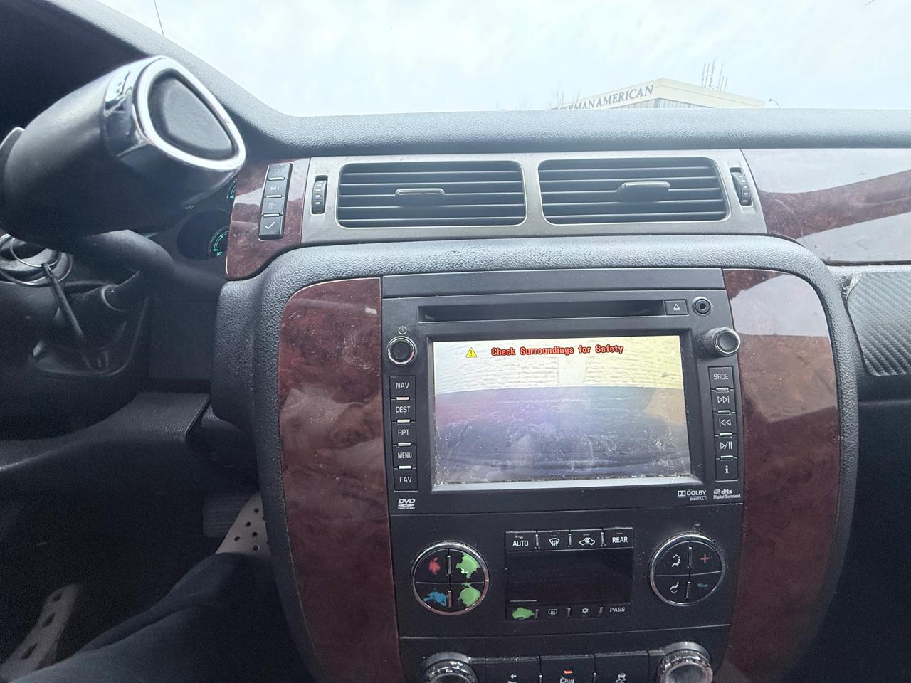 Chevrolet Suburban LTZ 1500 4WD 2012