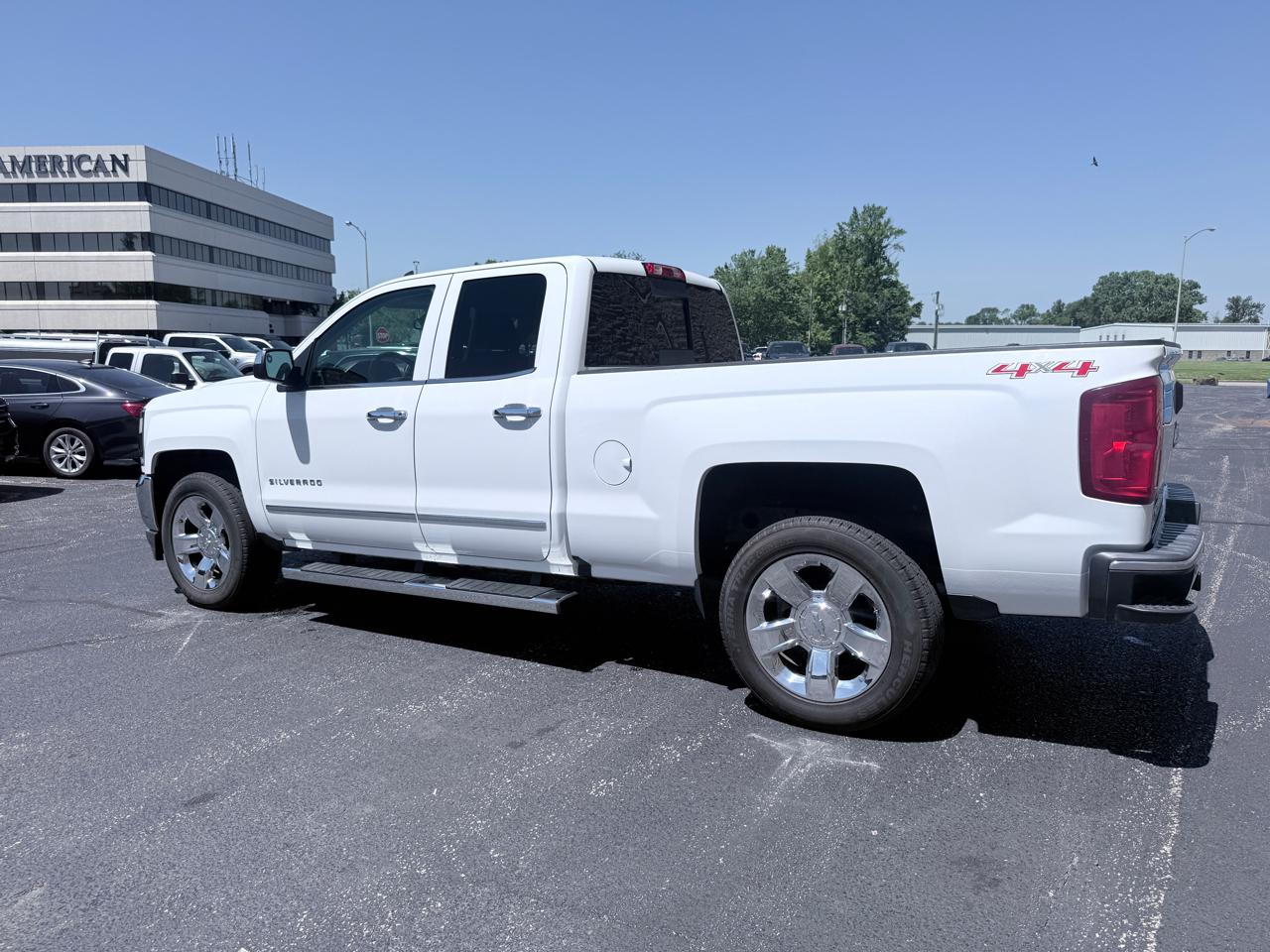 Chevrolet Silverado 1500 LTZ Double Cab Short Box 4WD 2016