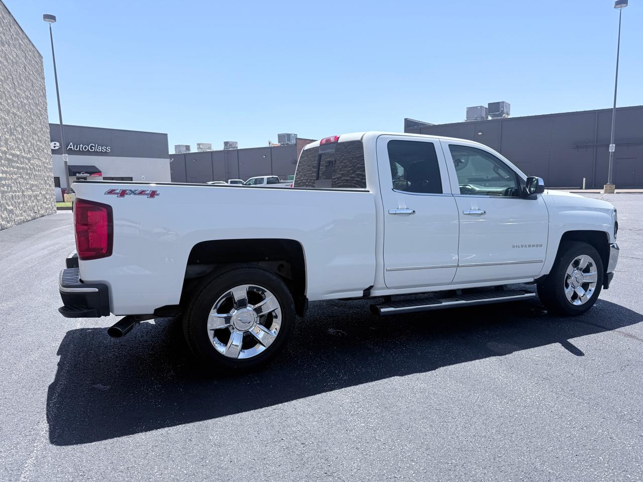 Chevrolet Silverado 1500 LTZ Double Cab Short Box 4WD 2016