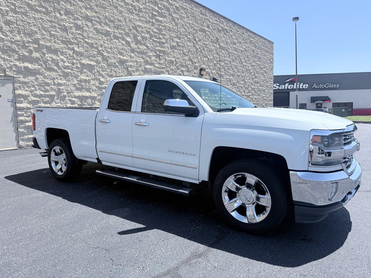Chevrolet Silverado 1500 LTZ Double Cab Short Box 4WD 2016