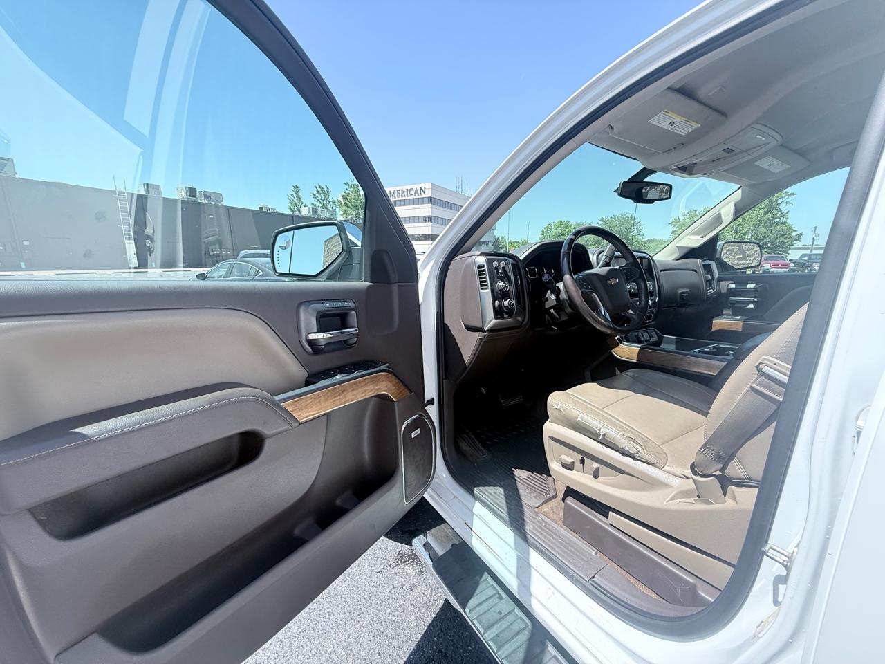 Chevrolet Silverado 1500 LTZ Double Cab Short Box 4WD 2016