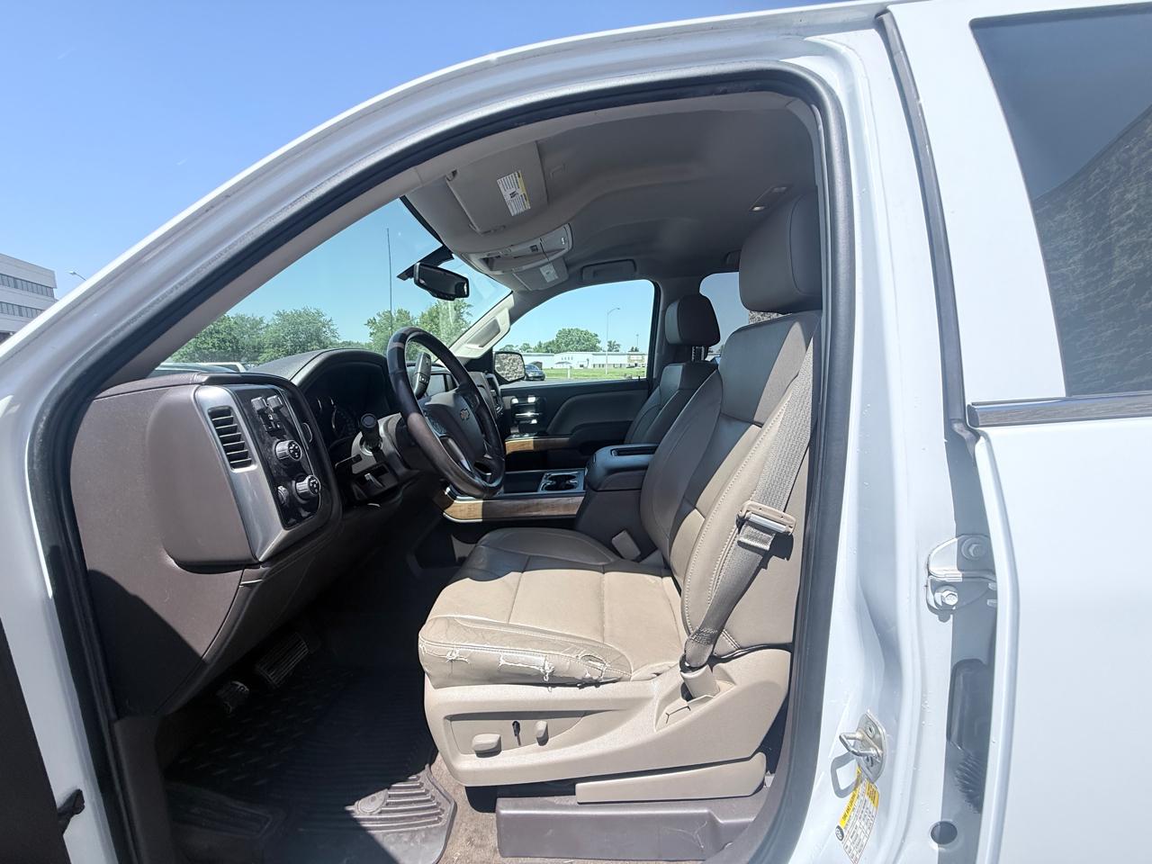 Chevrolet Silverado 1500 LTZ Double Cab Short Box 4WD 2016