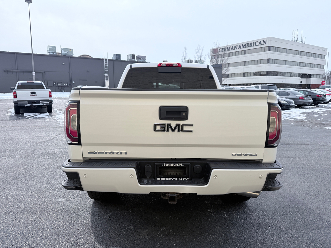 GMC Sierra 1500 Denali Crew Cab Short Box 4WD 2017