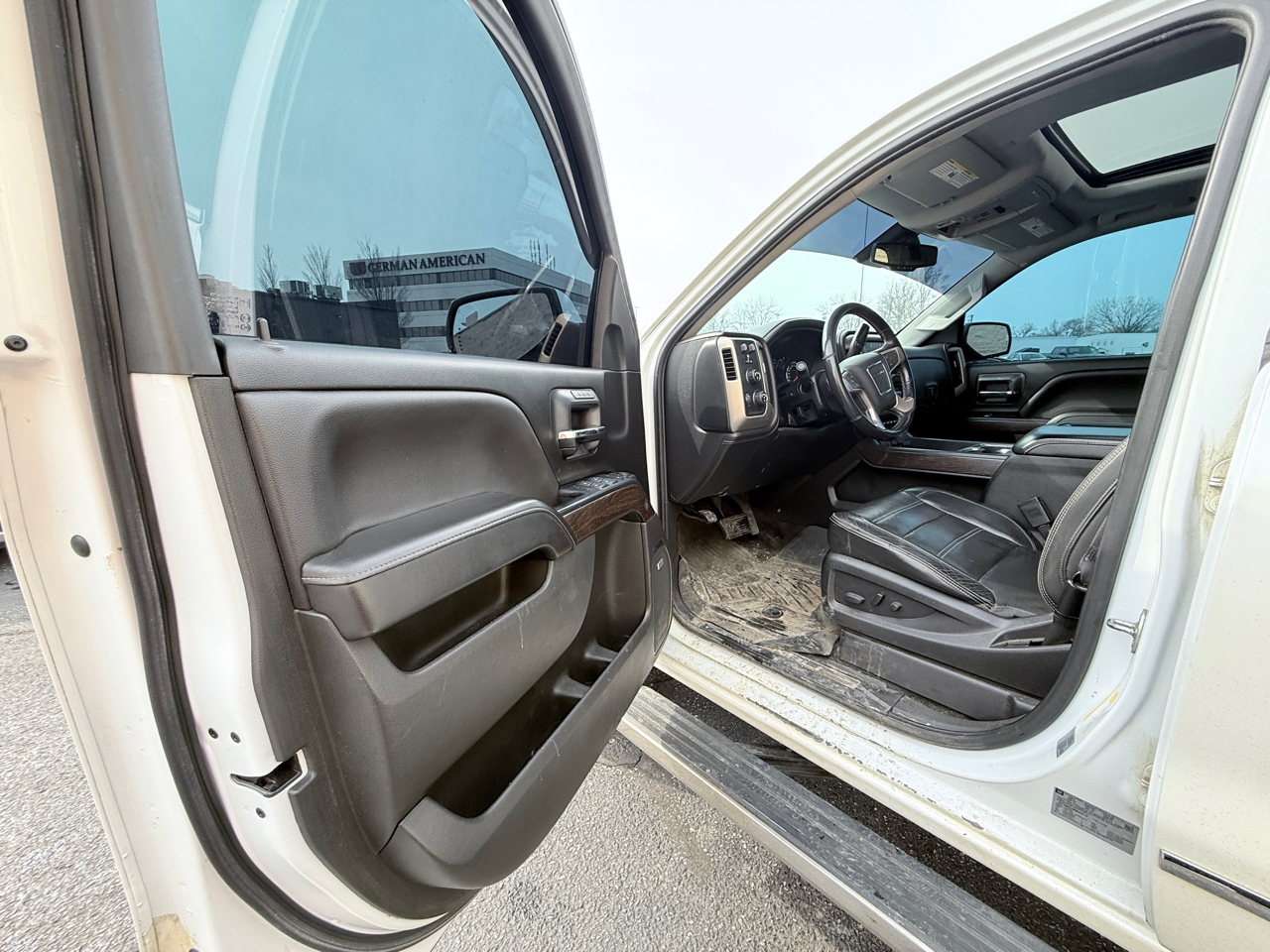 GMC Sierra 1500 Denali Crew Cab Short Box 4WD 2017