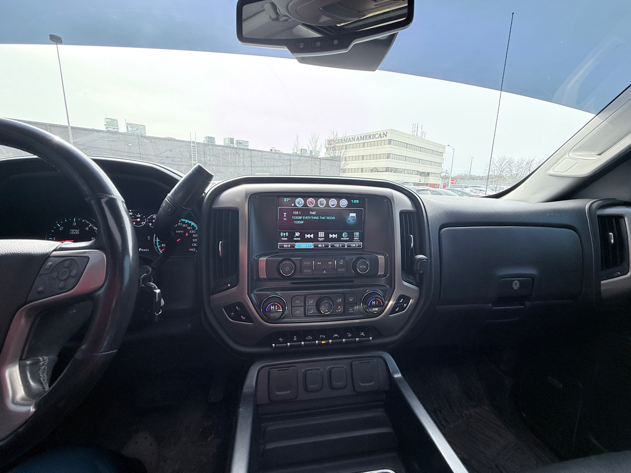 GMC Sierra 1500 Denali Crew Cab Short Box 4WD 2017