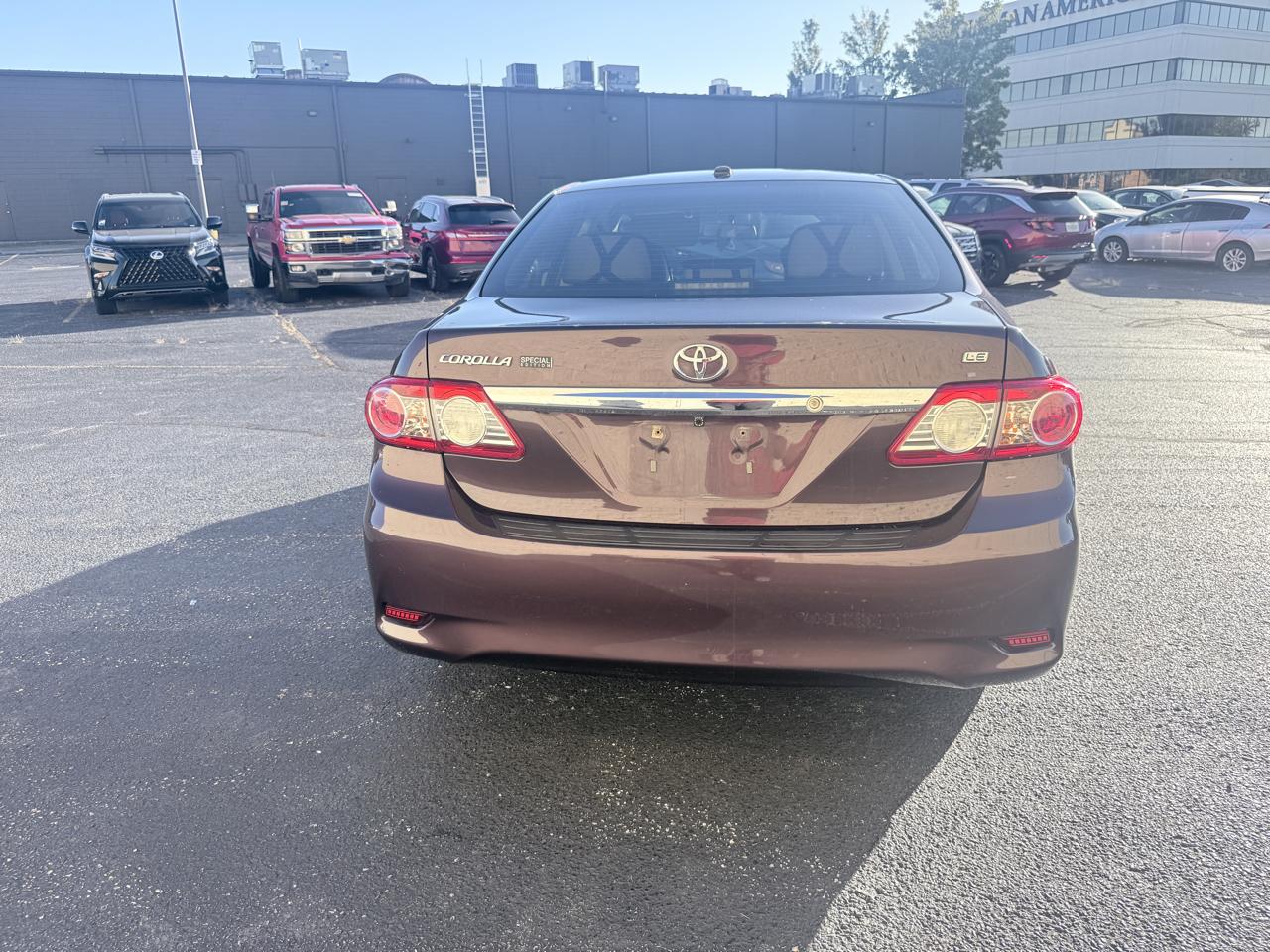 Toyota Corolla S 5-Speed MT 2013