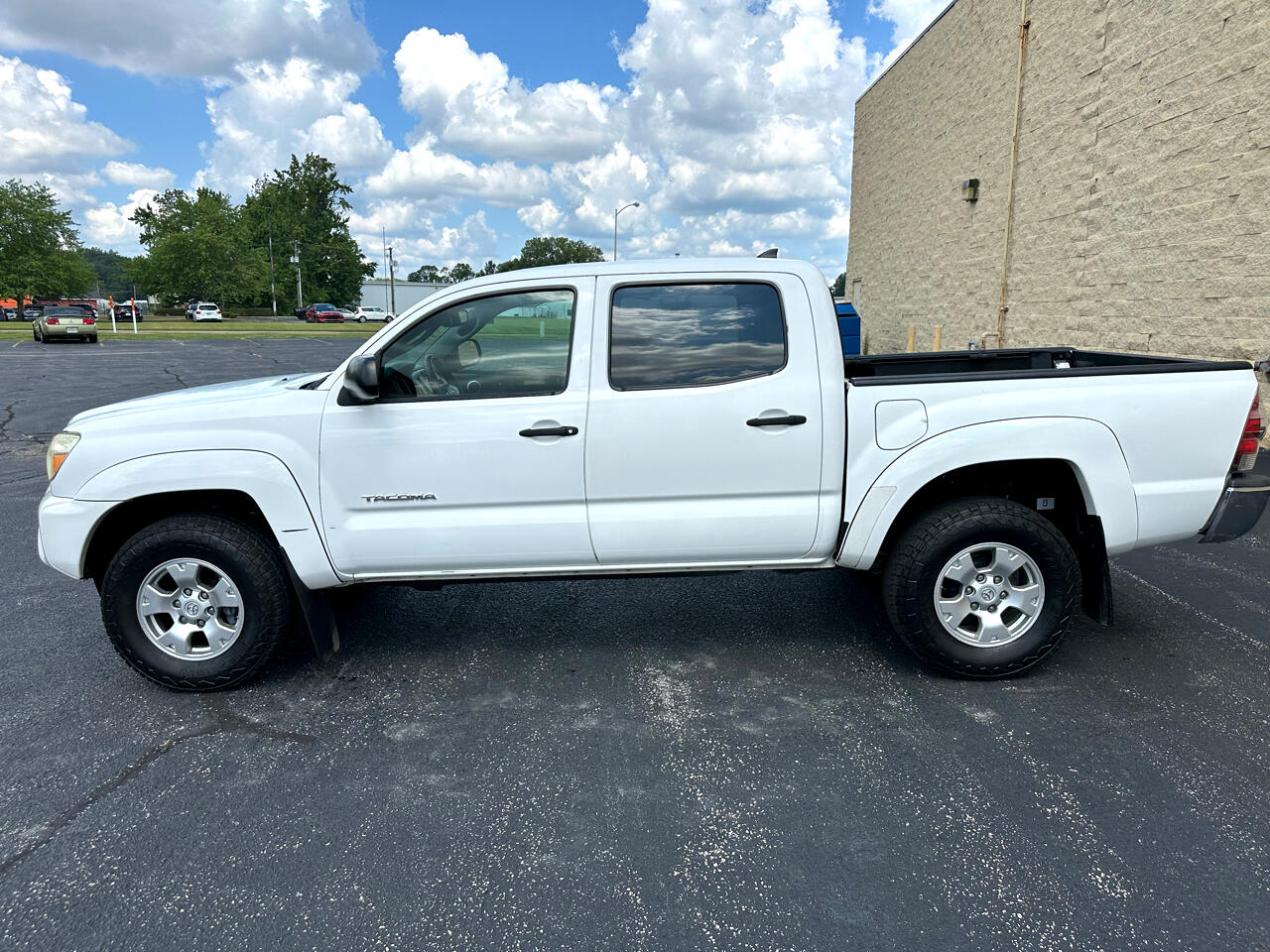 2012 Toyota Tacoma Double Cab V6 4x4 photo 2