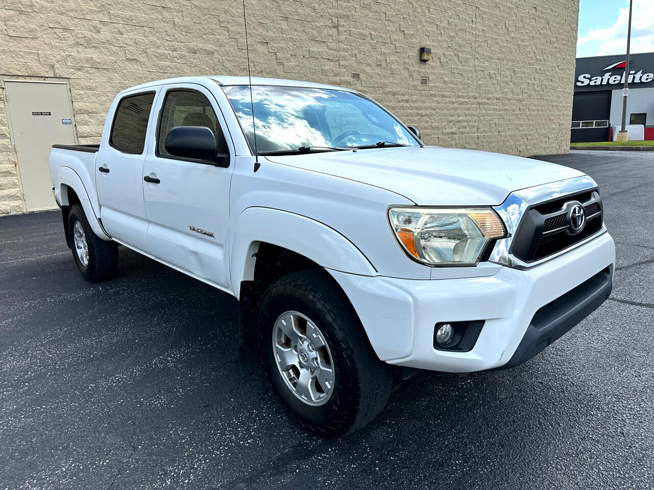 2012 Toyota Tacoma Double Cab V6 4x4 photo 7