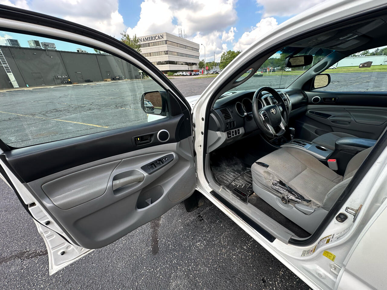2012 Toyota Tacoma Double Cab V6 4x4 photo 9