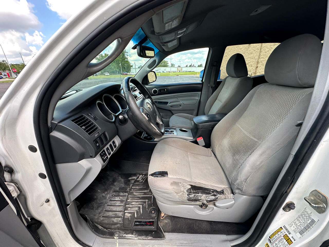 2012 Toyota Tacoma Double Cab V6 4x4 photo 10