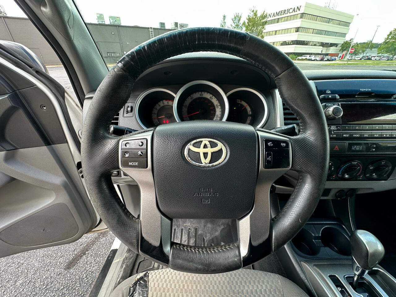 2012 Toyota Tacoma Double Cab V6 4x4 photo 14