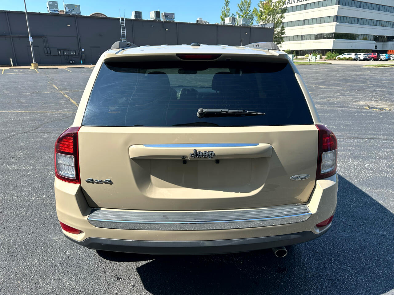 2017 Jeep Compass Latitude photo 3