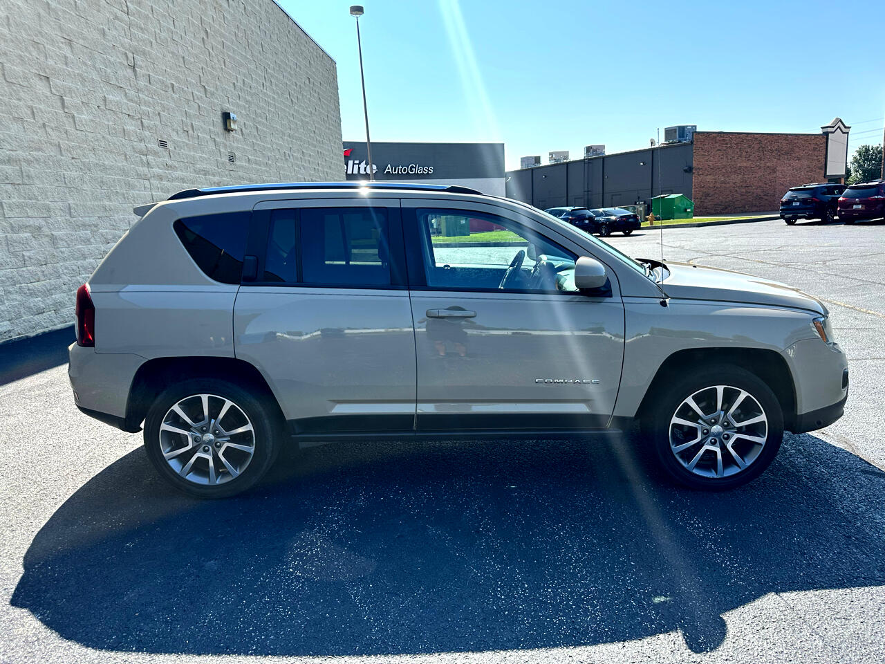 2017 Jeep Compass Latitude photo 5