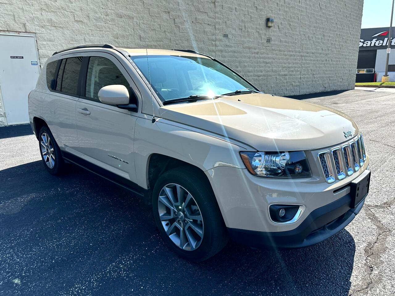 2017 Jeep Compass Latitude photo 6